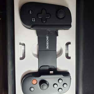 Backbone Black Mobile Gaming Controller